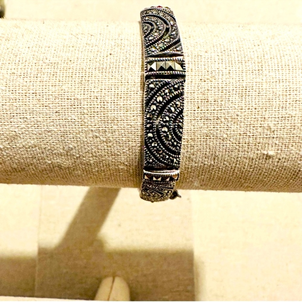 Lord & Taylor | Bracelet | Marcasite Bracelet - Picture 4 of 10
